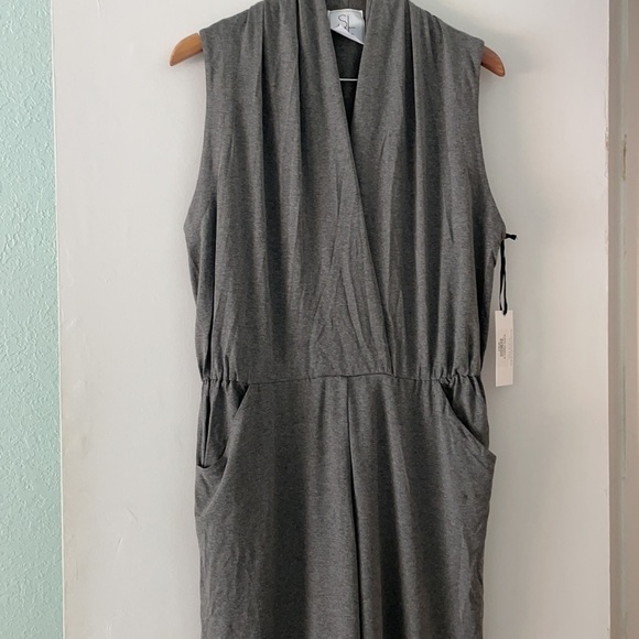 Flattering Jersey Strechy Penelope jumpsuit Sarah Liller Gray Sz XL Travel Casua - Picture 4 of 11